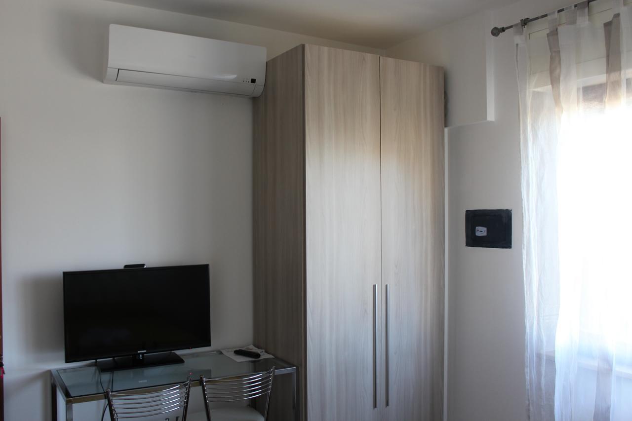 Le Pleiadi Aeroporto Bed and breakfast